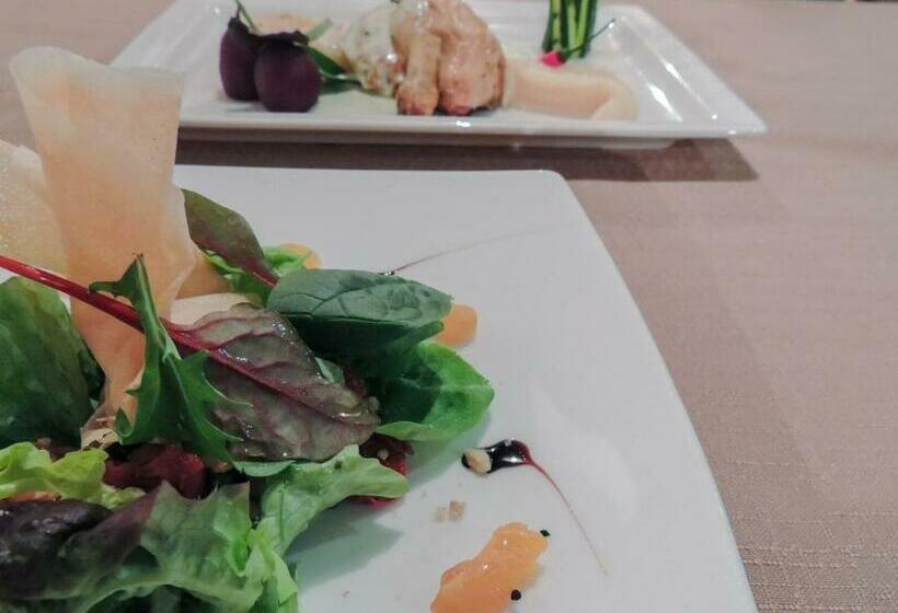 هتل Hôtel Le Sherpa Val Thorens