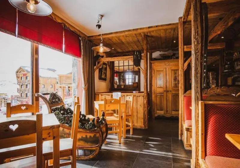 هتل Hôtel Le Sherpa Val Thorens