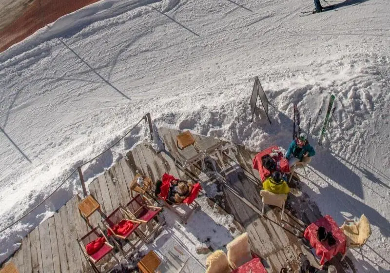 هتل Hôtel Le Sherpa Val Thorens