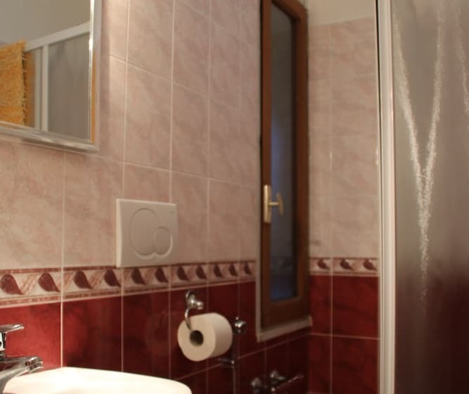 בית מלון כפרי Hôtel Lutetia