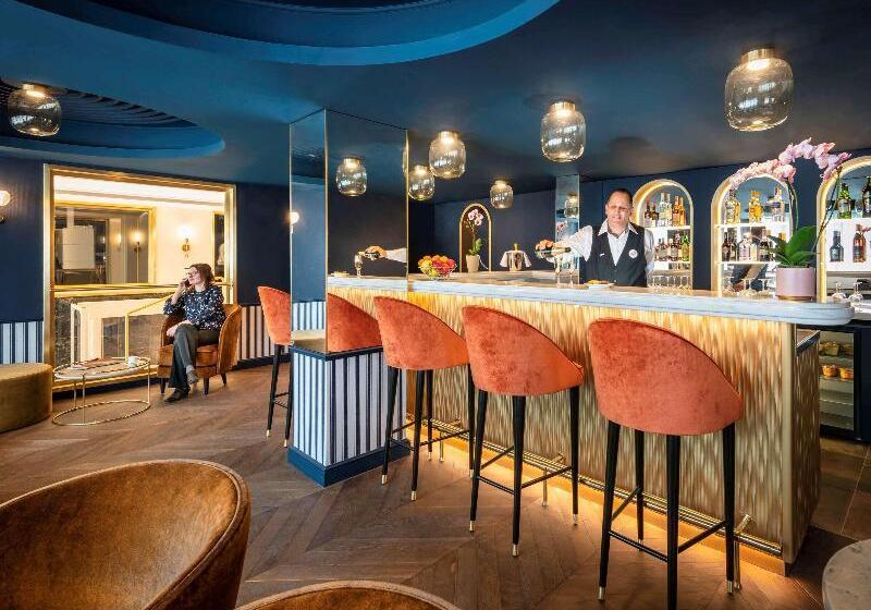 هتل Mercure Versailles Paris Ouest