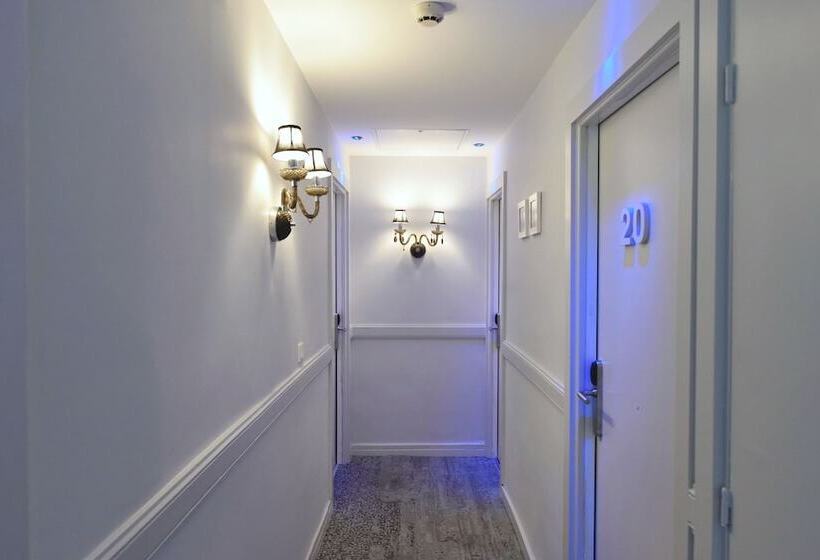 هتل La Villa Nice Promenade