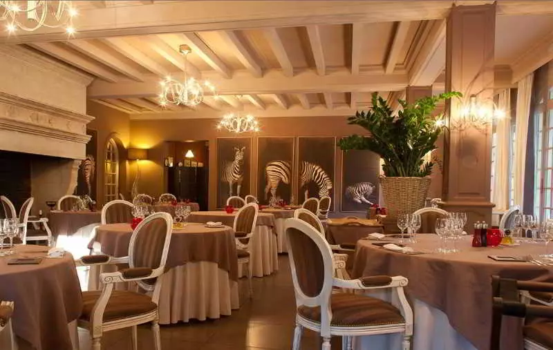 Le Vallon De Valrugues Hotel Spa & Villas