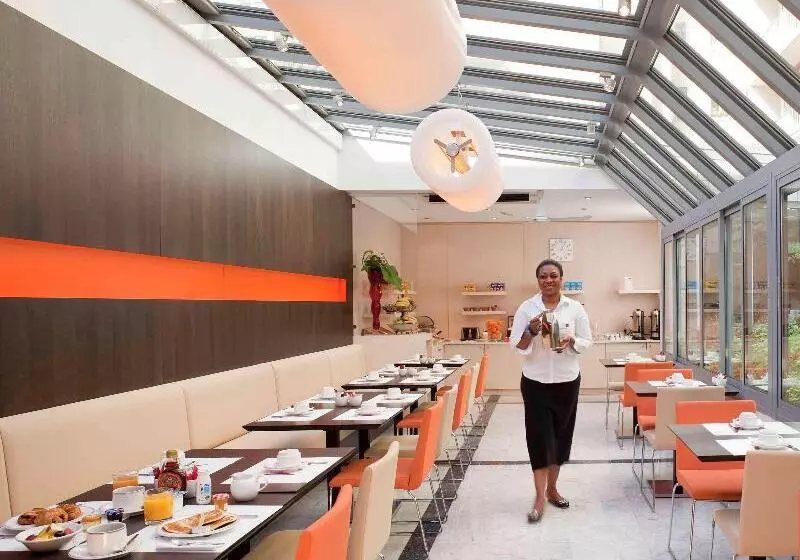 ホテル Mercure Paris 15 Porte De Versailles