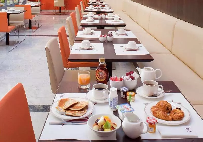 ホテル Mercure Paris 15 Porte De Versailles