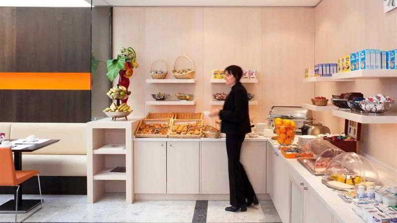 هتل Mercure Paris 15 Porte De Versailles