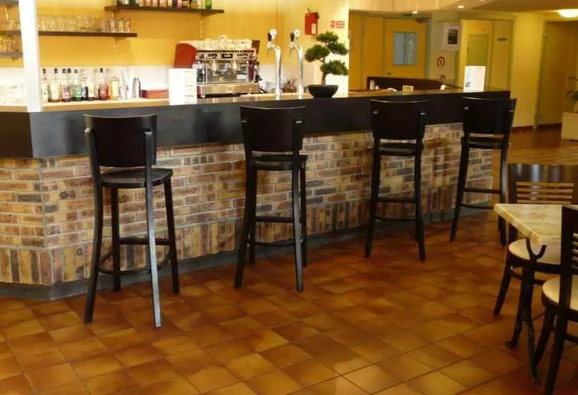 ホテル Mont Vernon