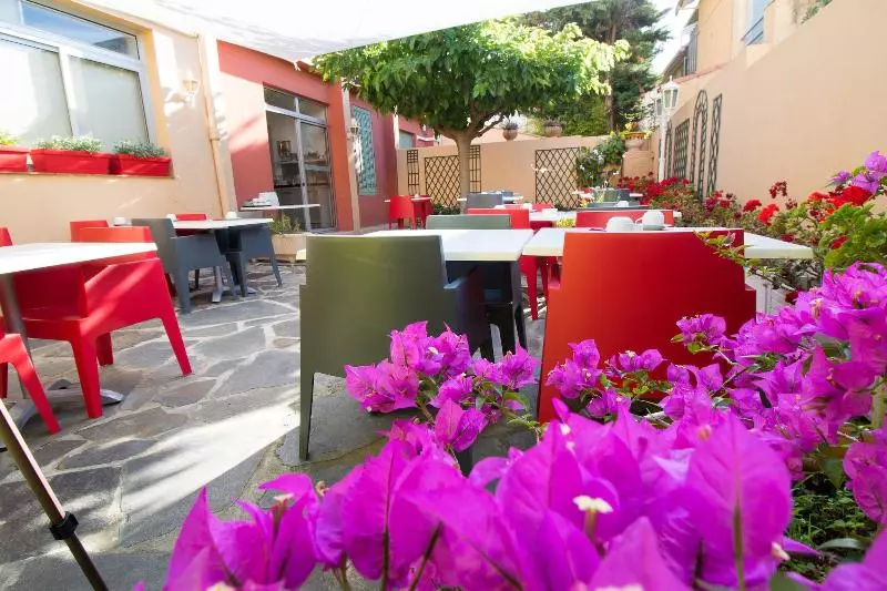 فندق Hôtel Provençal