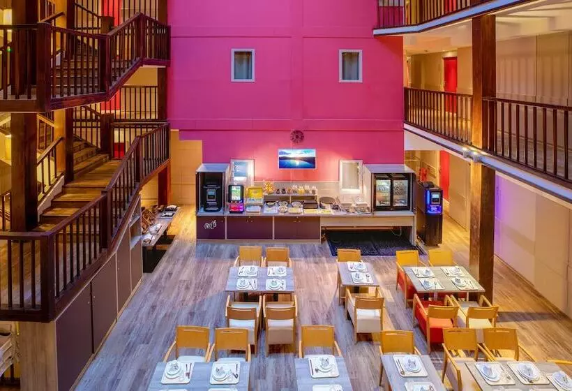 Hotel Sowell Residences New Chastillon