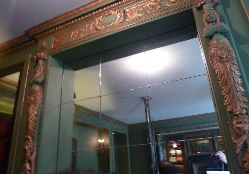 هتل Du Vieux Marais