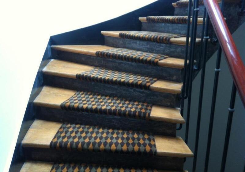 هتل Du Vieux Marais