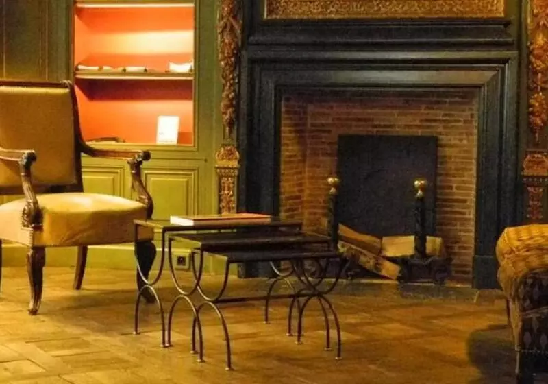 هتل Du Vieux Marais