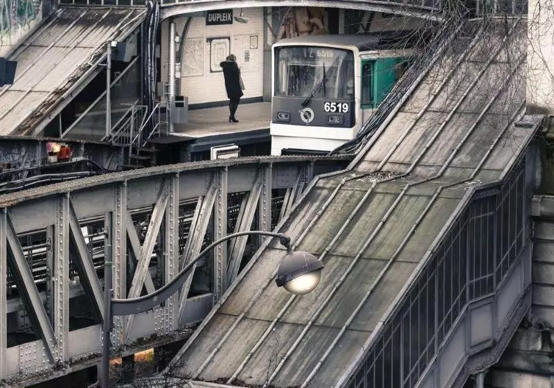 ホテル Eiffel Petit Louvre