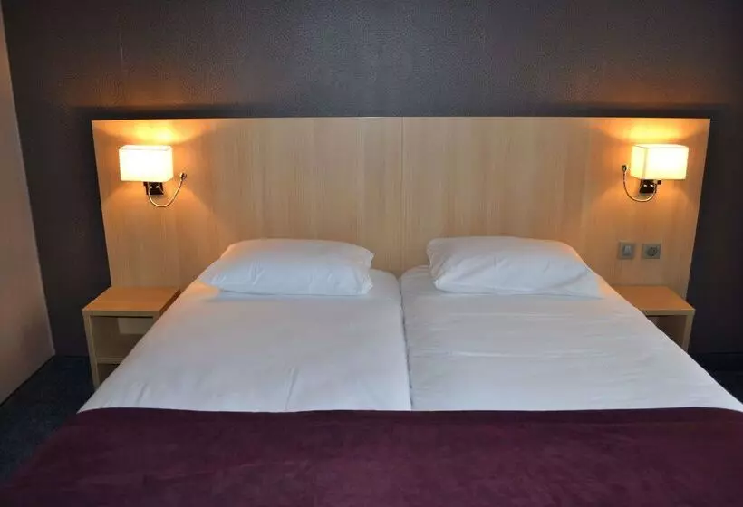 هتل Hôtel Europe And Spa