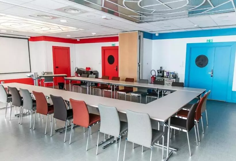 هتل Mercure Lyon Centre Château Perrache