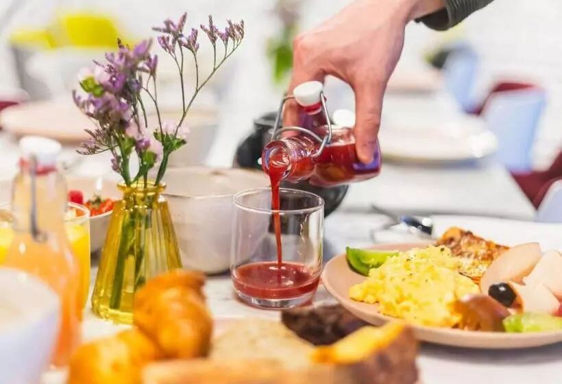 هتل Mercure Paris Alesia