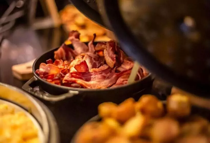 هتل Mercure Paris Alesia