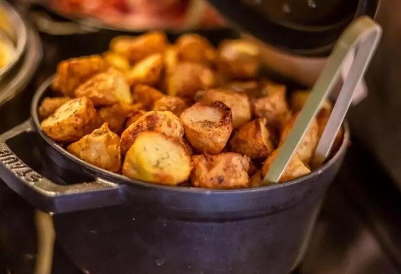 هتل Mercure Paris Alesia