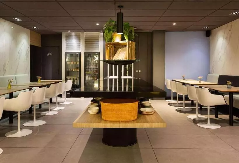 هتل Mercure Paris Alesia