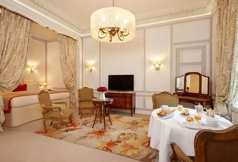 Hôtel Regina Louvre