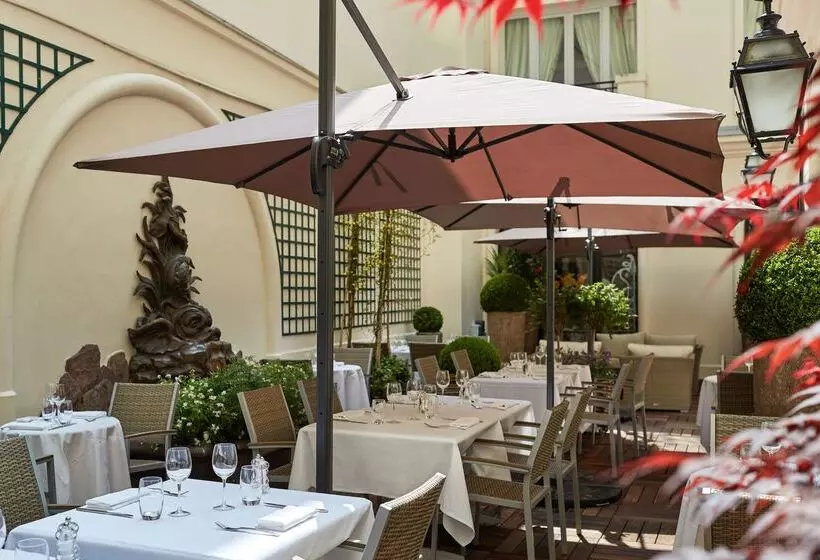 Hôtel Regina Louvre