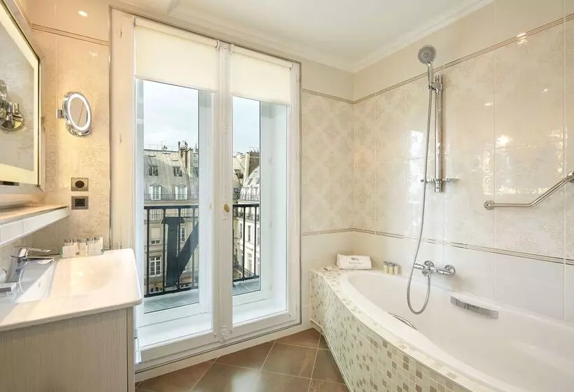 Hôtel Regina Louvre