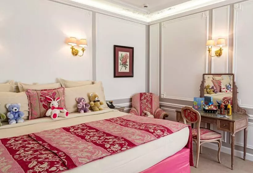 Hôtel Regina Louvre