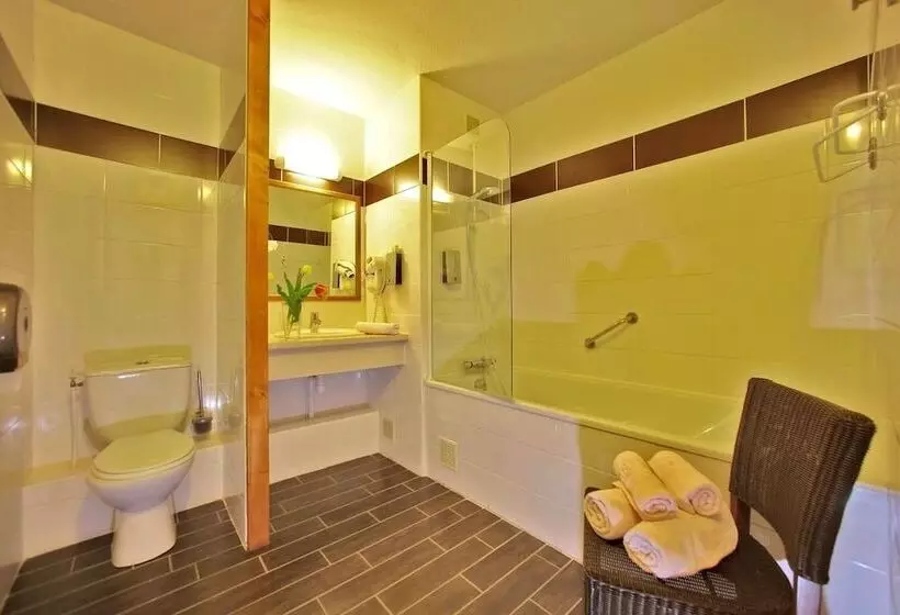 בית מלון כפרי Restaurant Logis Le Tropicana