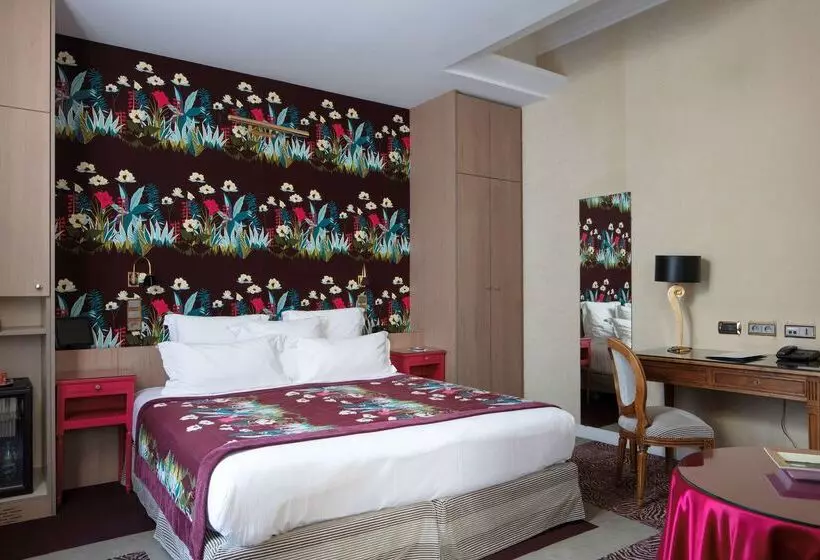 Regent S Garden Astotel