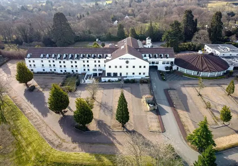 Copthorne Hotel Effingham Gatwick