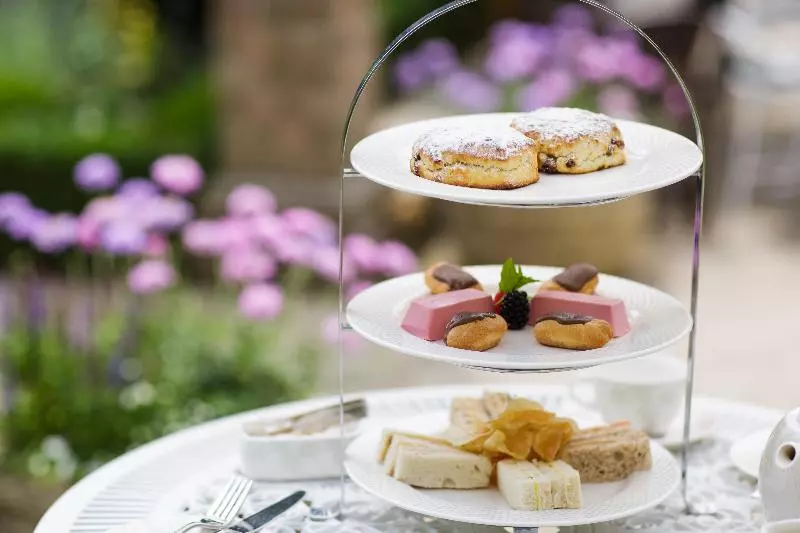 Отель Greenhills Country House