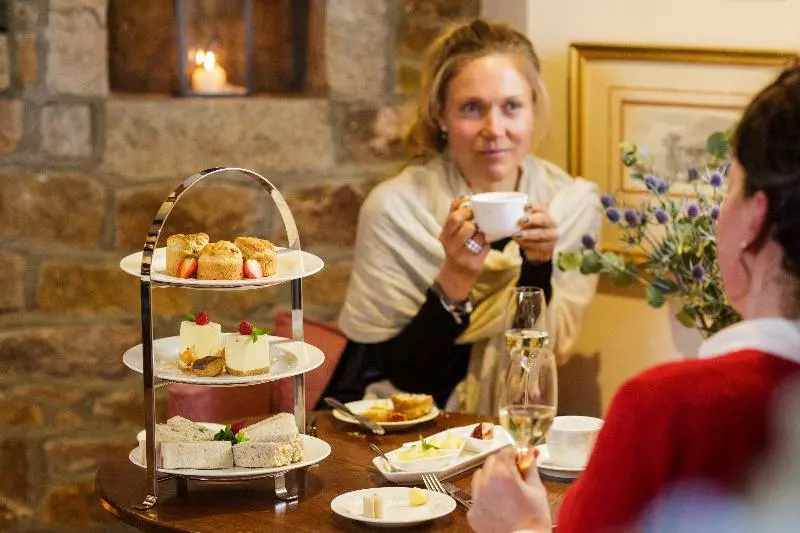 Отель Greenhills Country House