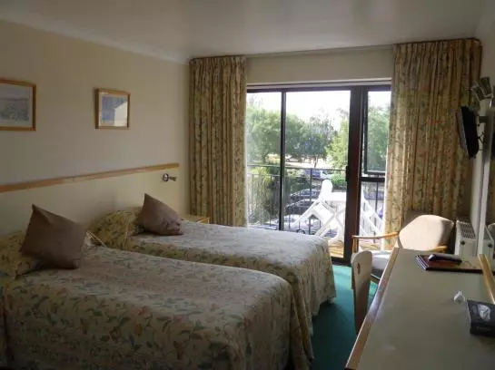 Отель Old Court House