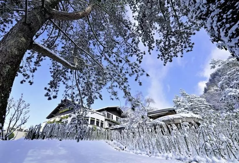 Park Hotel Sonnenhof   Relais & Châteaux