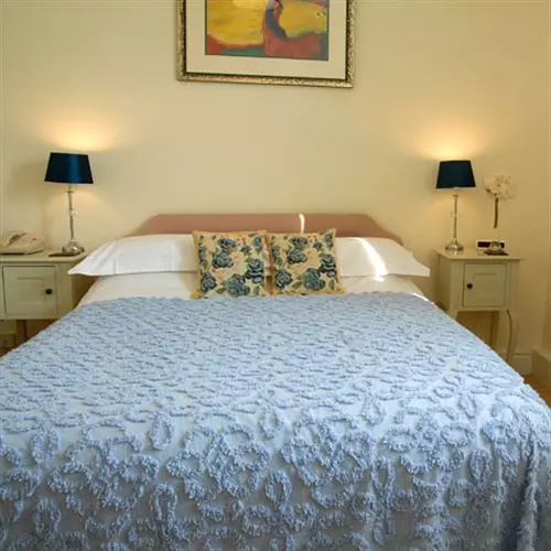 Thr Golden Pheasant Hotel