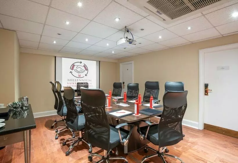 Millennium Hotel And Conference Centre Gloucester London