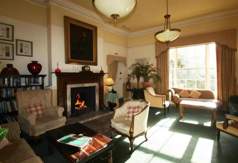 בית מלון כפרי Pen Y Dyffryn Country