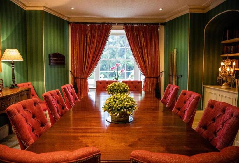 فندق The Eastbury & Spa