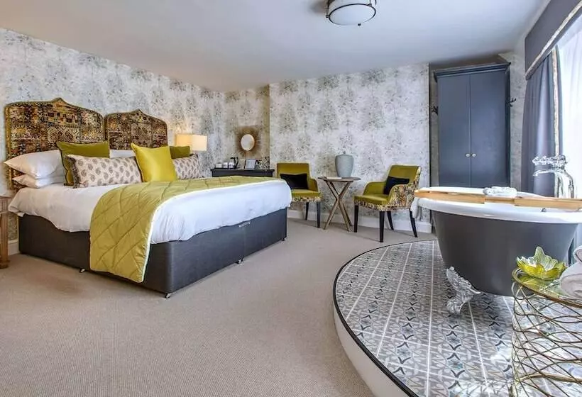 Отель The Maids Head