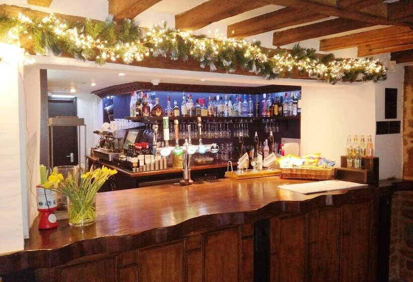 فندق The Marquess Of Exeter