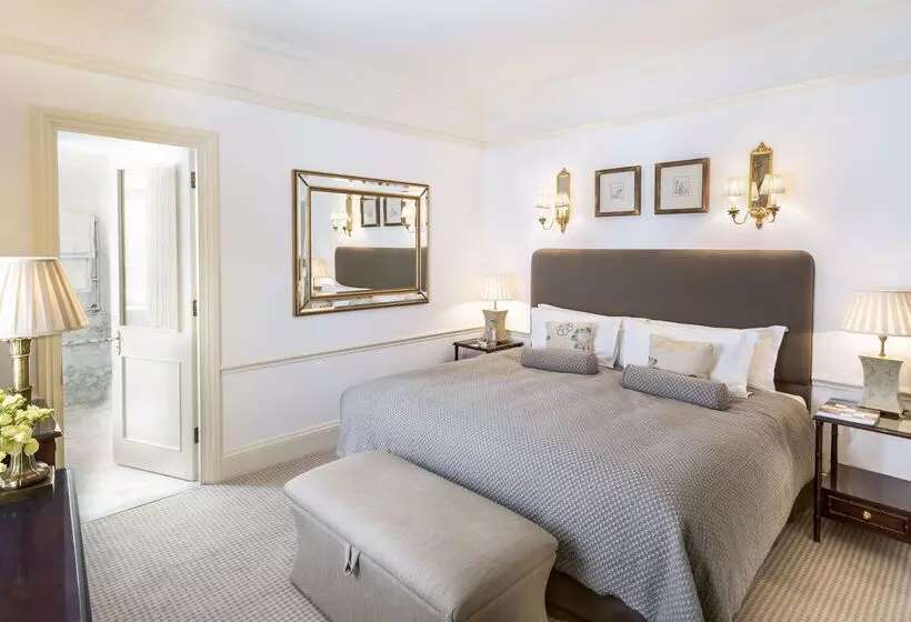 هتل The Stafford  London