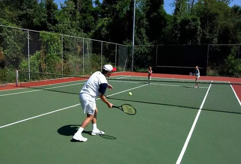 فندق Corfu Holiday Palace