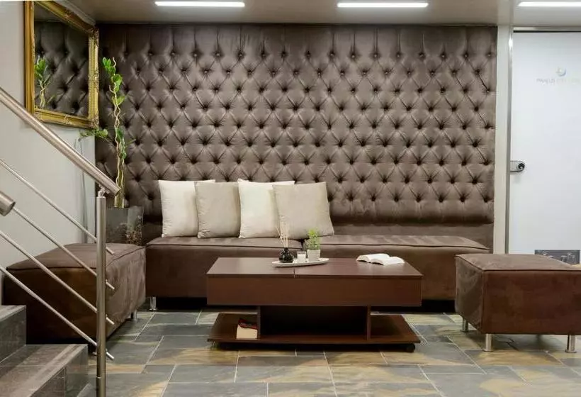 فندق Piraeus City