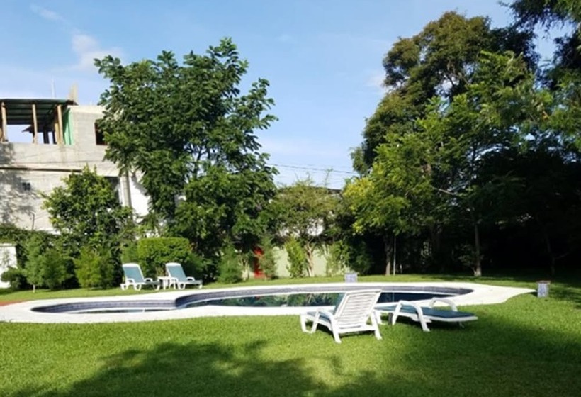 هتل Rancho Grande Inn