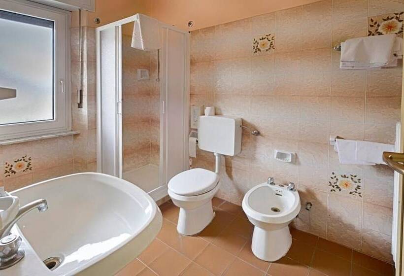 هتل Albergo Mancuso Del Voison