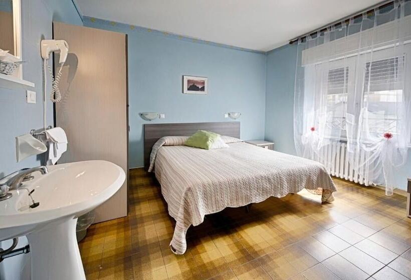 هتل Albergo Mancuso Del Voison