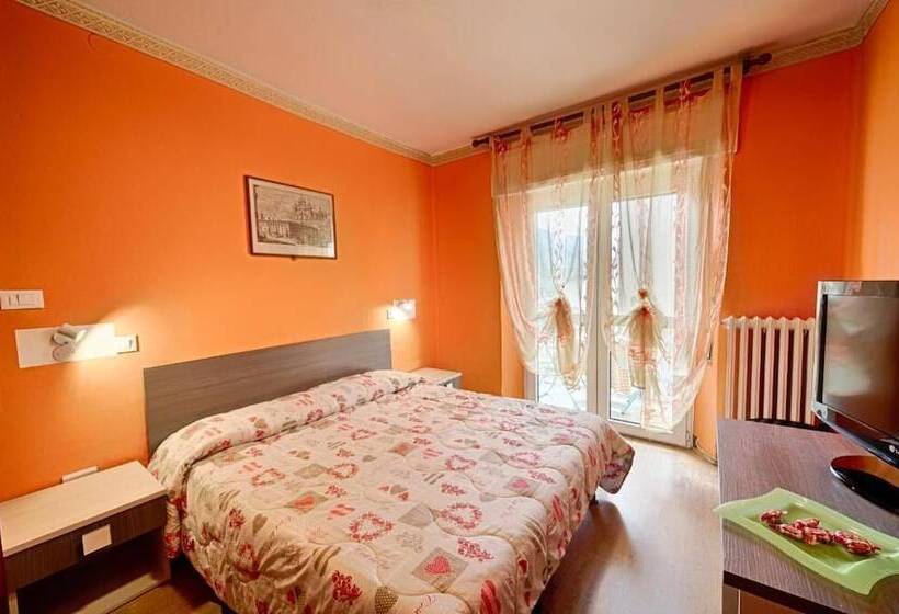 هتل Albergo Mancuso Del Voison