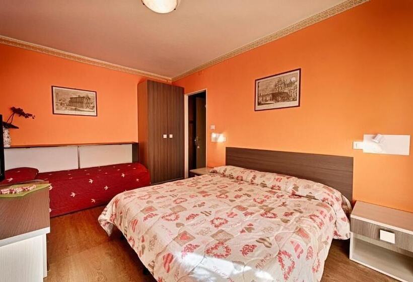 هتل Albergo Mancuso Del Voison