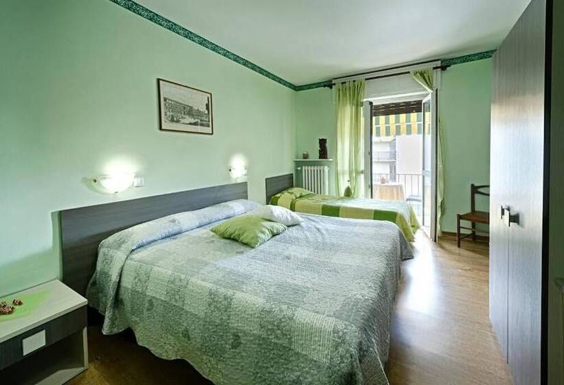 هتل Albergo Mancuso Del Voison