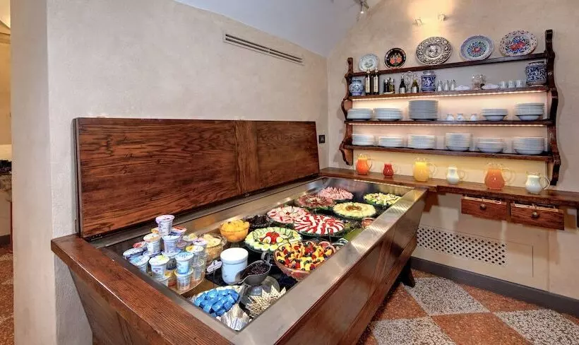 Art Hotel Commercianti